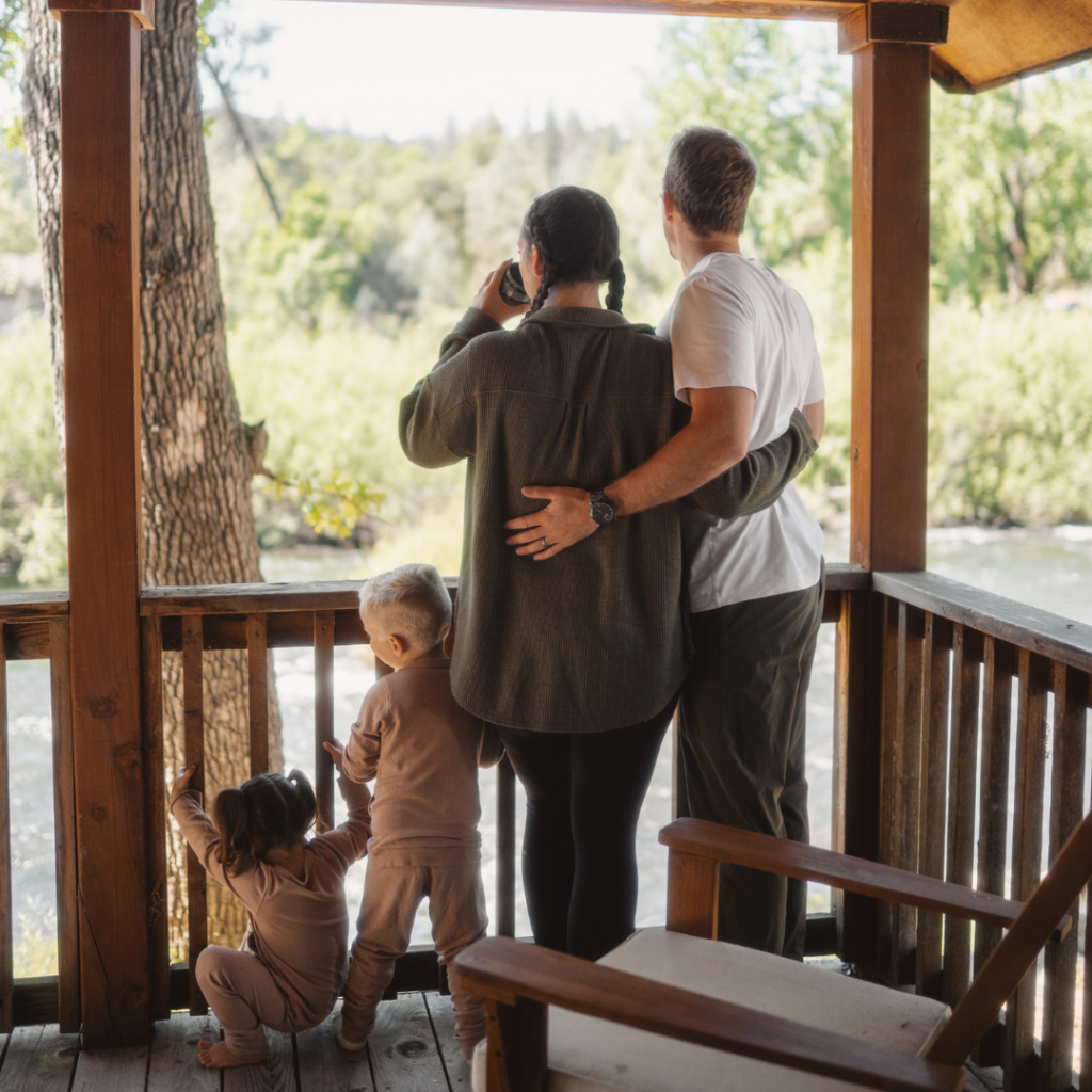 Cabin with family
