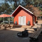 Cabin accomodations at Coloma Resorts- Minors Cabin image 2 exterior